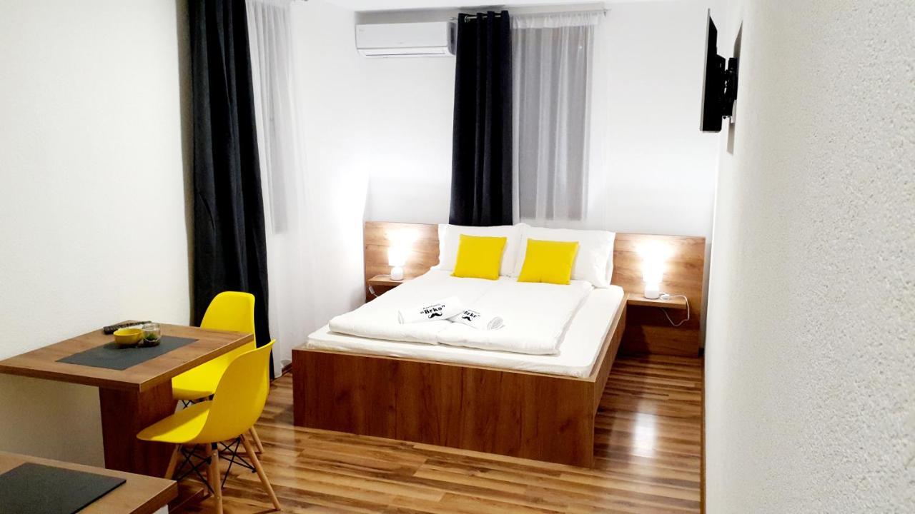 Apartmani Brko Kotor Varos Exteriör bild